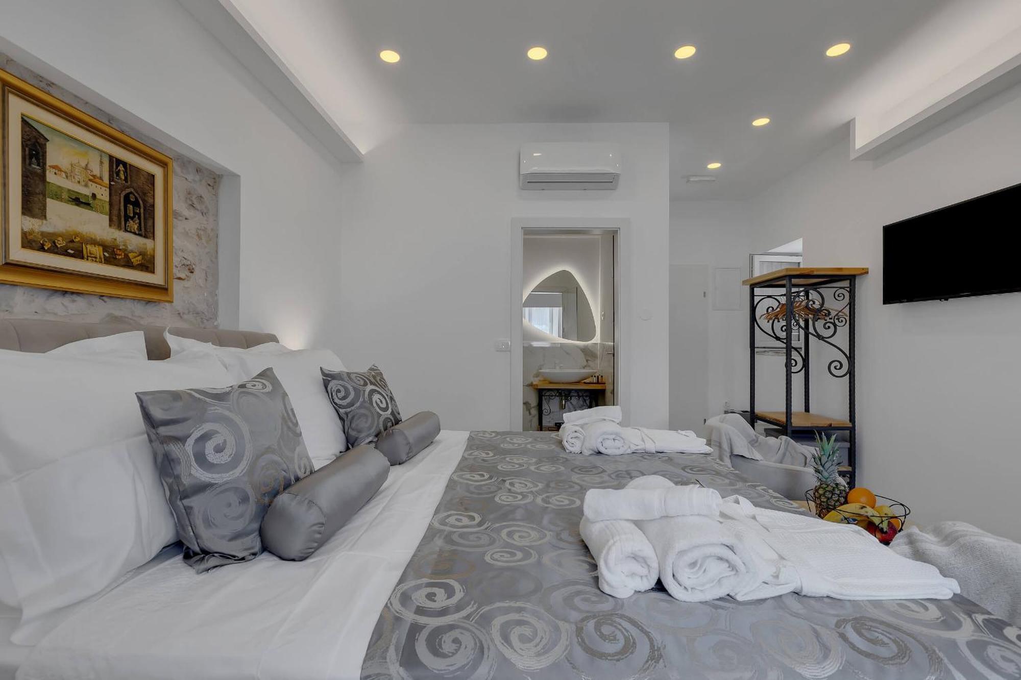 Luxury Rooms Palace B&B Makarska Luaran gambar